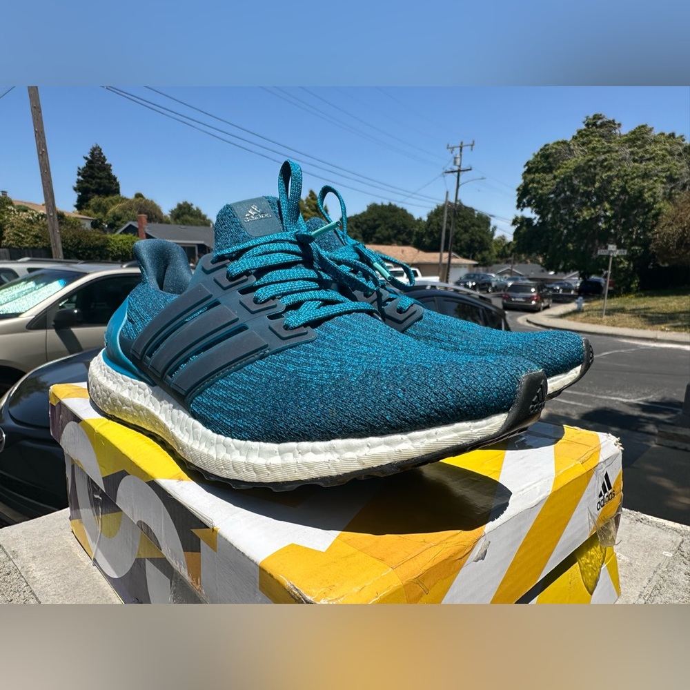 ultraBOOST 3.0 ‘Petrol Night’ S82021 Size 9.5